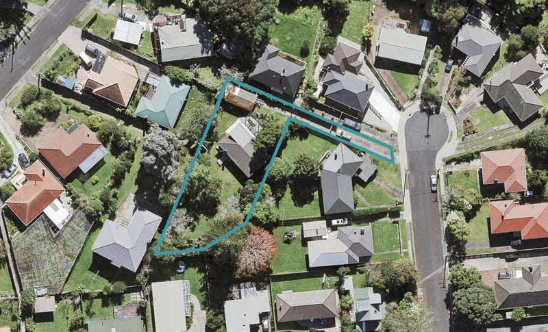 6 Waters Place, New Lynn, Auckland - Carousel 1