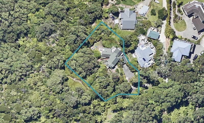 18 Pohutukawa Avenue, Ohope, Ōhope - Carousel 1