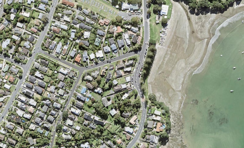 940 Beach Road, Waiake, Auckland - Carousel 1