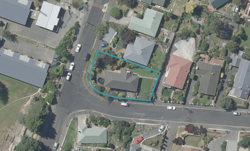 19 Mercer Street, Kenmure, Dunedin - Carousel 1