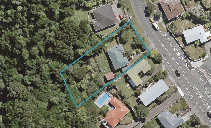 33 Dowse Drive, Maungaraki, Lower Hutt - Carousel 1