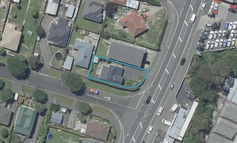 214 Kaikorai Valley Road, Bradford, Dunedin - Carousel 1