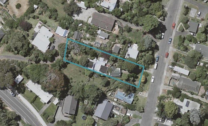 7 Clunie Avenue, Raumati South, Paraparaumu - Carousel 1
