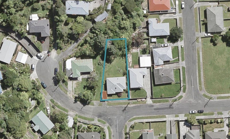 14 Rintoul Grove, Stokes Valley, Lower Hutt - Carousel 1
