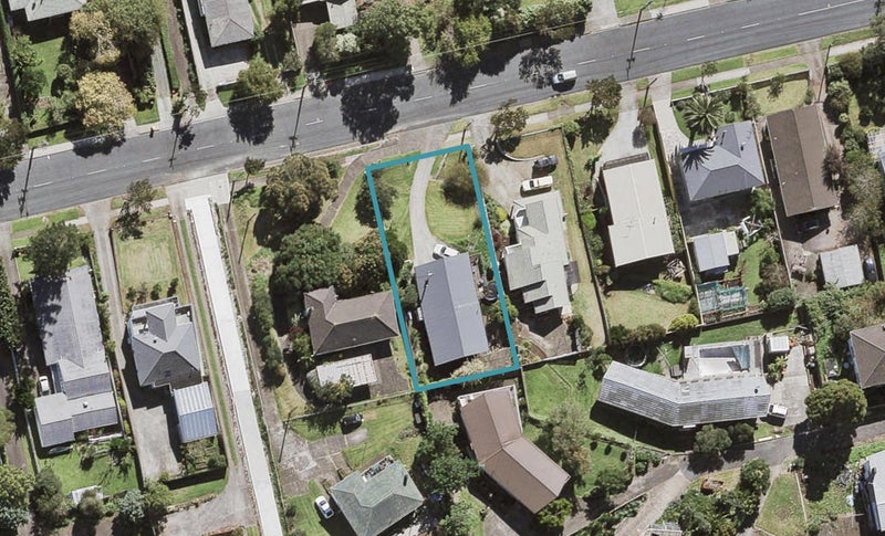 51 Taylor Road, Mangere Bridge, Auckland - Carousel 1