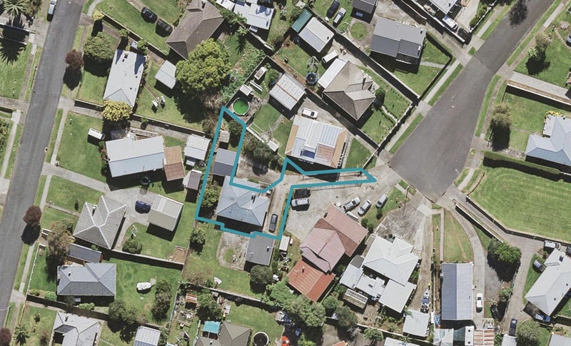 3/15 Rush Place, Mangere, Auckland - Carousel 1