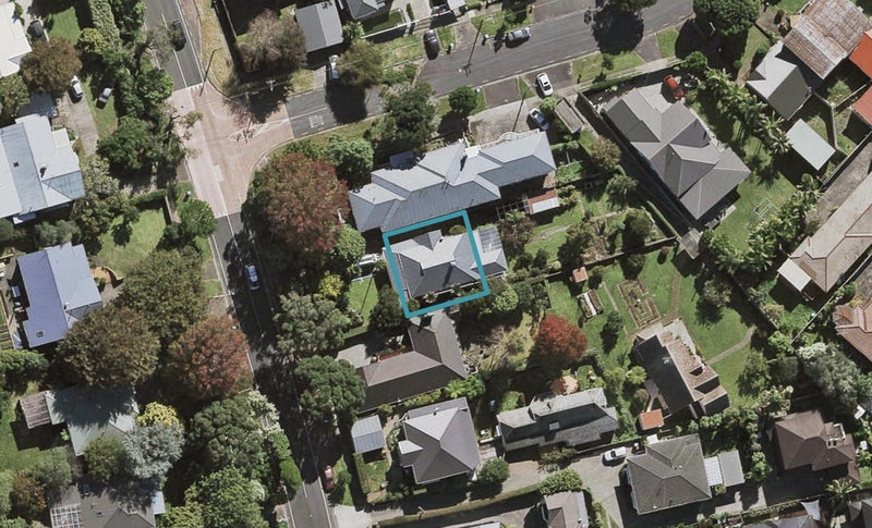31B Wheturangi Road, Greenlane, Auckland - Carousel 1