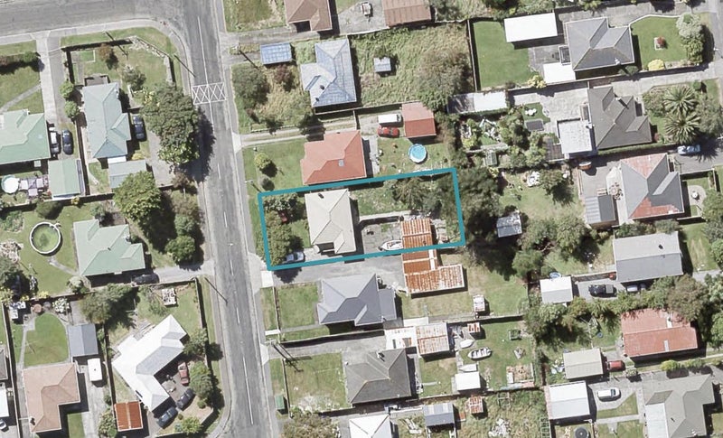 50 Frederick Street, Wainuiomata, Lower Hutt - Carousel 1