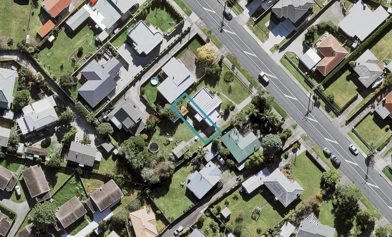 4/684 Te Atatu Road, Te Atatu Peninsula, Auckland - Carousel 1