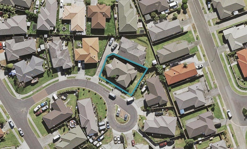 10 Orrell Place, Mangere, Auckland - Carousel 1