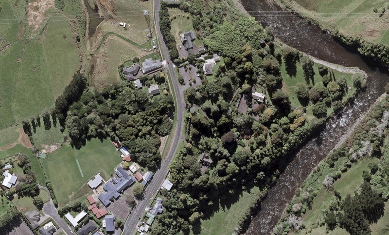 487 Mangorei Road, Highlands Park, New Plymouth - Carousel 1