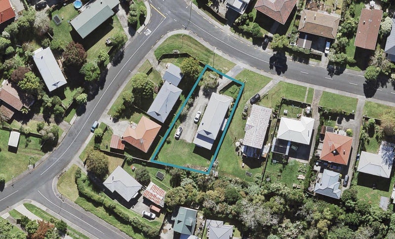 65 Kemp Road, Massey, Auckland - Carousel 1