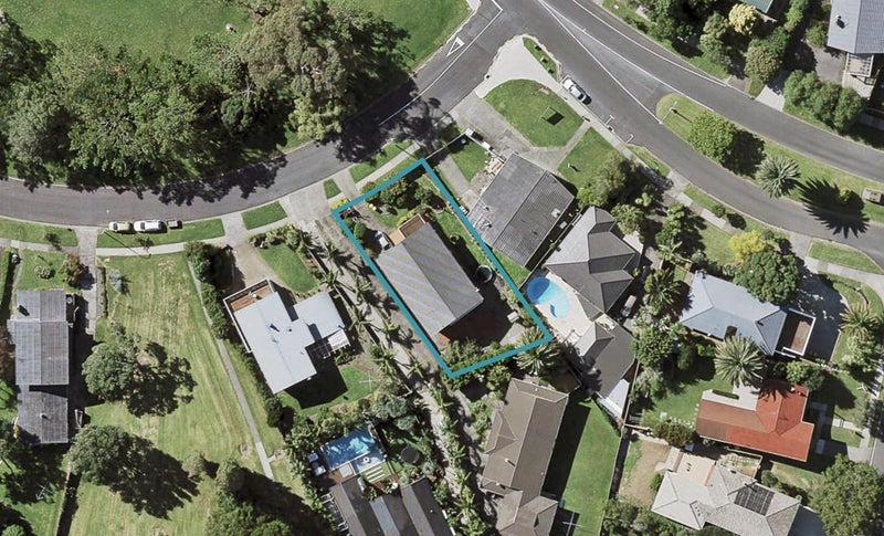 4 Sunnyhill Crescent, Sunnyhills, Auckland - Carousel 1