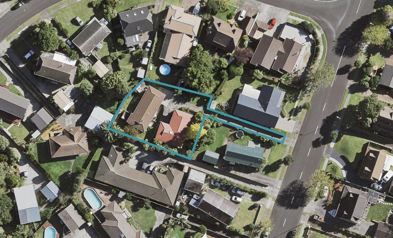 2/43 Carnoustie Drive, Wattle Downs, Auckland - Carousel 1