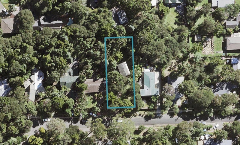 8 Brownie Road, Laingholm, Auckland - Carousel 1