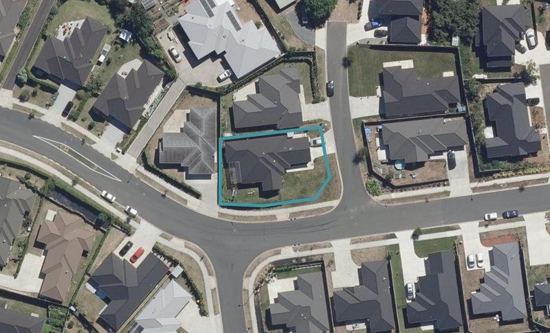 1 Pear Tree Lane, Glenview, Hamilton - Carousel 1