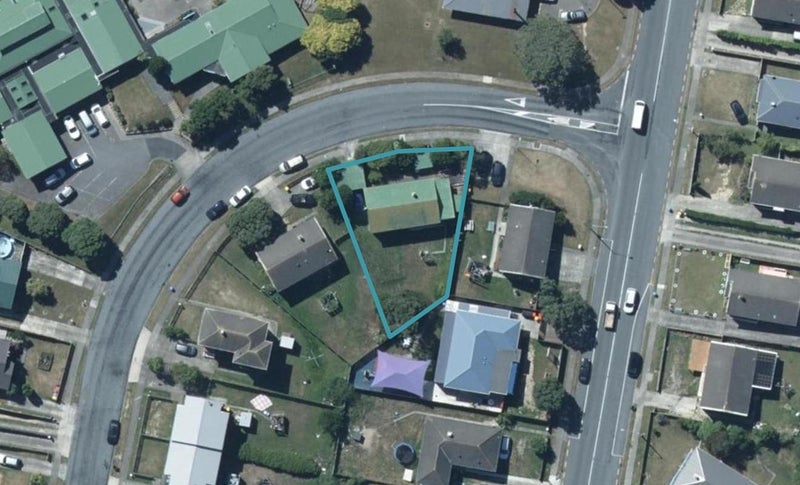3 Kokiri Crescent, Waitangirua, Porirua - Carousel 1