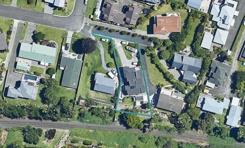 19 Seaway Terrace, Otumoetai, Tauranga - Carousel 1