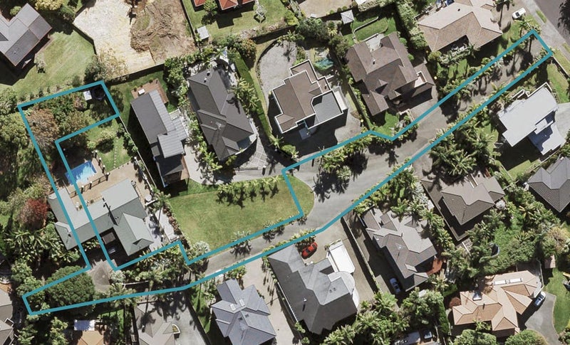 8/90 Picasso Drive, West Harbour, Auckland - Carousel 1