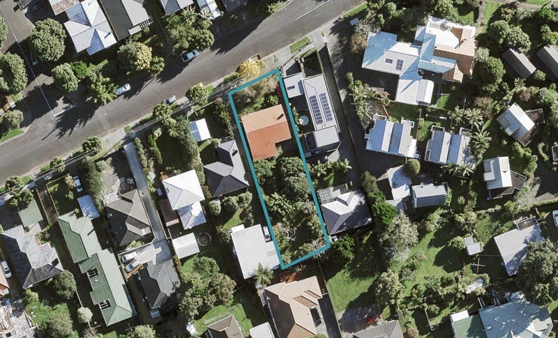 12 Springleigh Avenue, Mount Albert, Auckland - Carousel 1