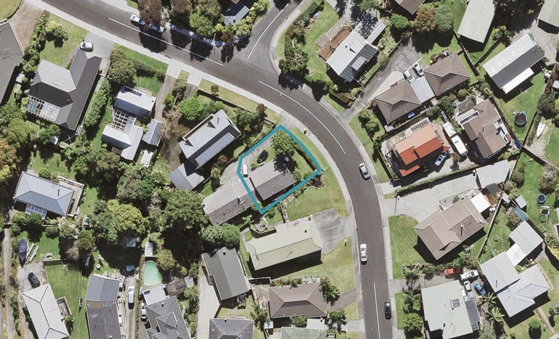 95A Manhattan Heights, Glendene, Auckland - Carousel 1