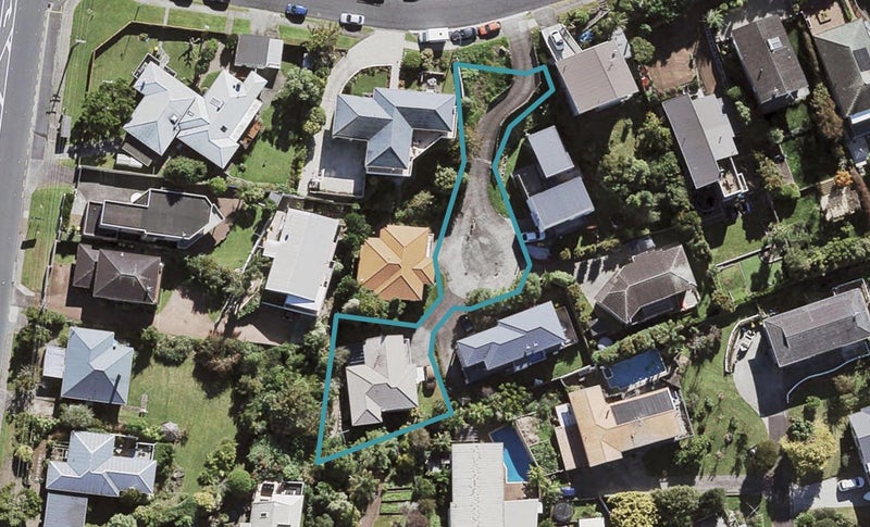 5D Speedy Crescent, Hillcrest, Auckland - Carousel 1