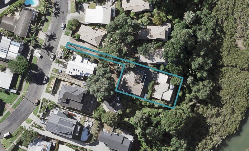 1/11A Prospect Terrace, Milford, Auckland - Carousel 1