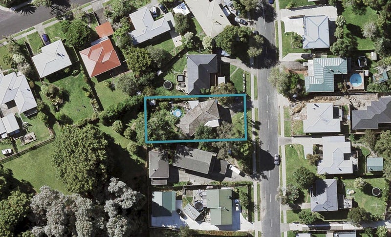 49 Ennis Avenue, Pakuranga Heights, Auckland - Carousel 1