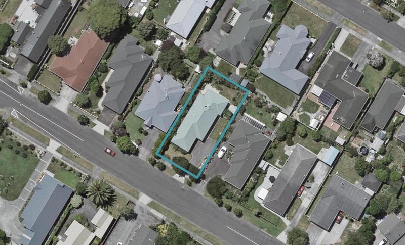 43 Kapanui Road, Waikanae - Carousel 1