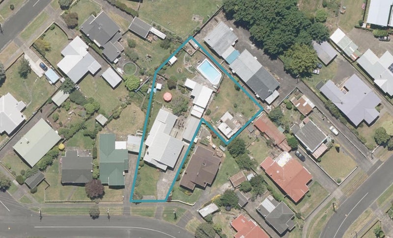 4 Swiss Avenue, Gonville, Whanganui - Carousel 1