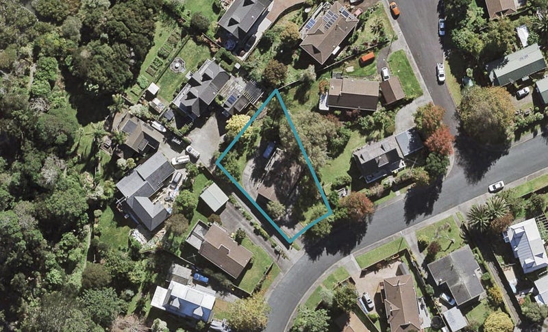 50 Hale Crescent, Bayview, Auckland - Carousel 1