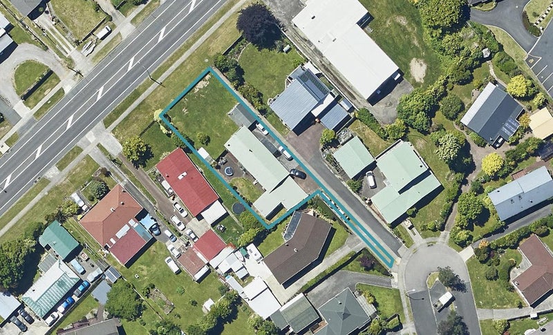 18 Burton Place, Owhata, Rotorua - Carousel 1