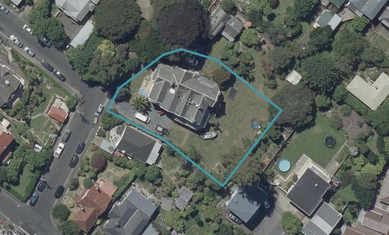 47 Garfield Avenue, Roslyn, Dunedin - Carousel 1
