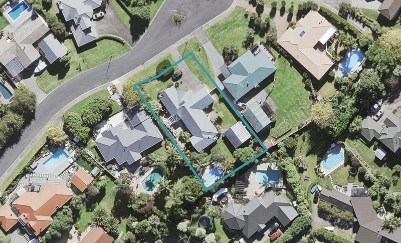 7/9 Windfall Grove, Greenhithe, Auckland - Carousel 1