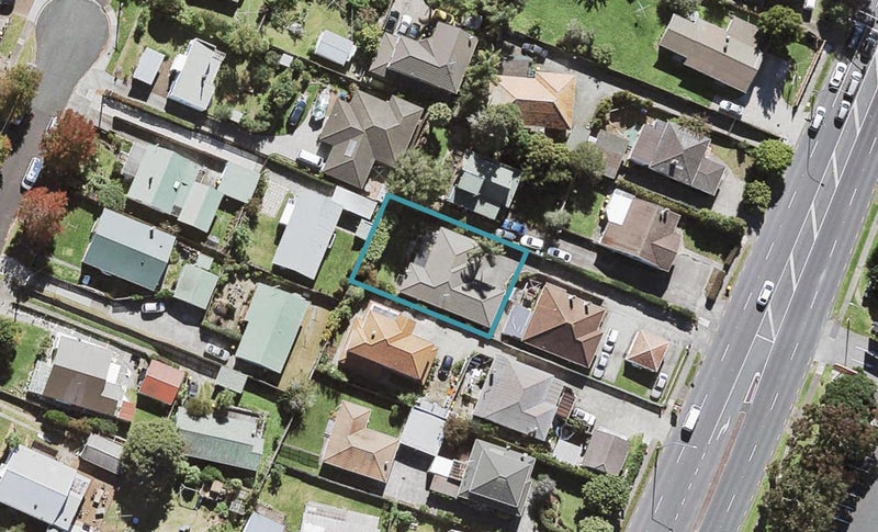 18A Rata Street, New Lynn, Auckland - Carousel 1
