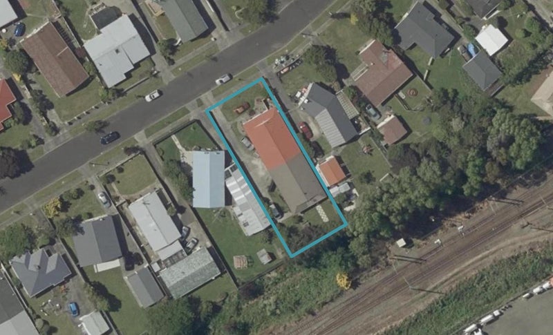 44B Geraldine Crescent, Cloverlea, Palmerston North - Carousel 1