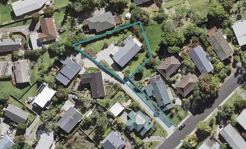 35 Mountbatten Avenue, Hillcrest, Auckland - Carousel 1
