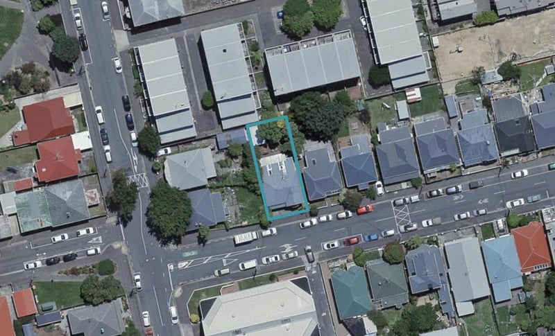 43 Wilson Street, Newtown, Wellington - Carousel 1