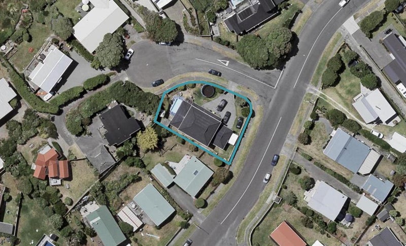 151 Tutere Street, Waikanae Beach, Waikanae - Carousel 1