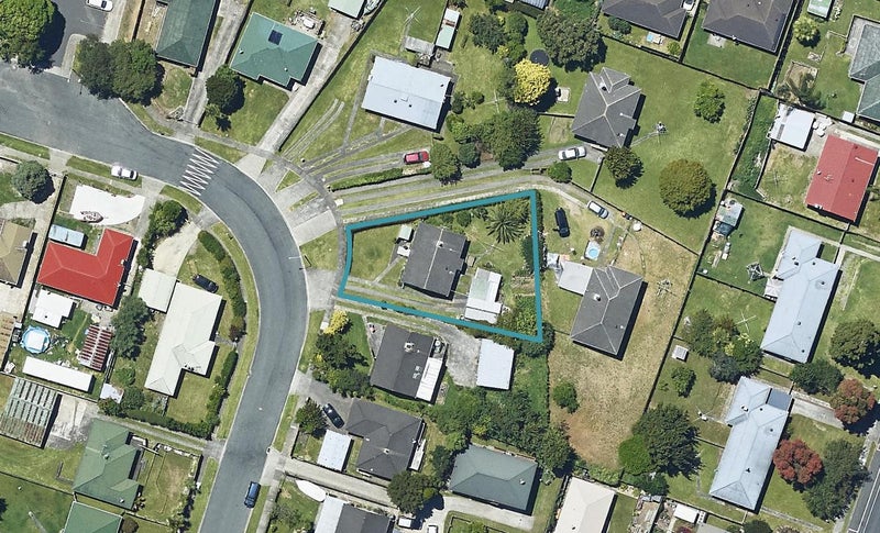 59 Henderson Crescent, Parkvale, Tauranga - Carousel 1