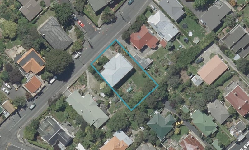 10 Signal Hill Road, Opoho, Dunedin - Carousel 1
