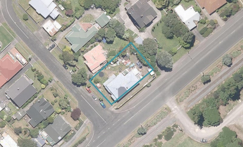 2 Mason Terrace, Gonville, Whanganui - Carousel 1