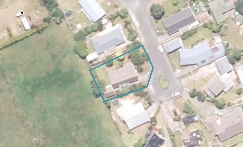 8 Martin Place, Carters Beach, Westport - Carousel 1