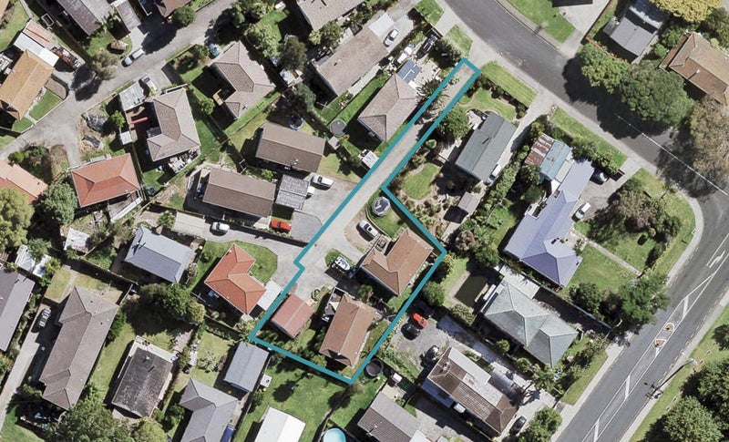 1/6 Borich Road, Sunnyvale, Auckland - Carousel 1