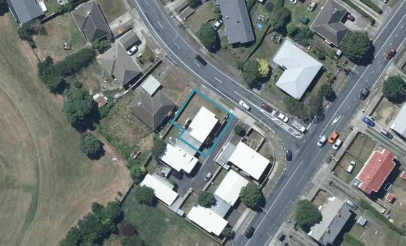 1C Castor Crescent, Cannons Creek, Porirua - Carousel 1