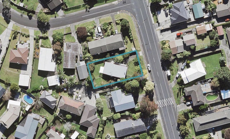 41 Butterworth Drive, Glendene, Auckland - Carousel 1
