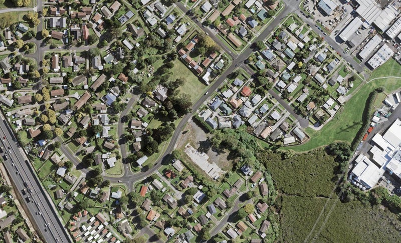 93F Kindergarten Drive, Conifer Grove, Takanini - Carousel 1