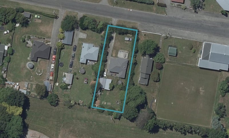 9 Edwards Street, Kimbolton, Feilding - Carousel 1