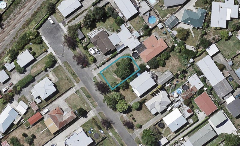 106A Mayfair Avenue, Mayfair, Hastings - Carousel 1