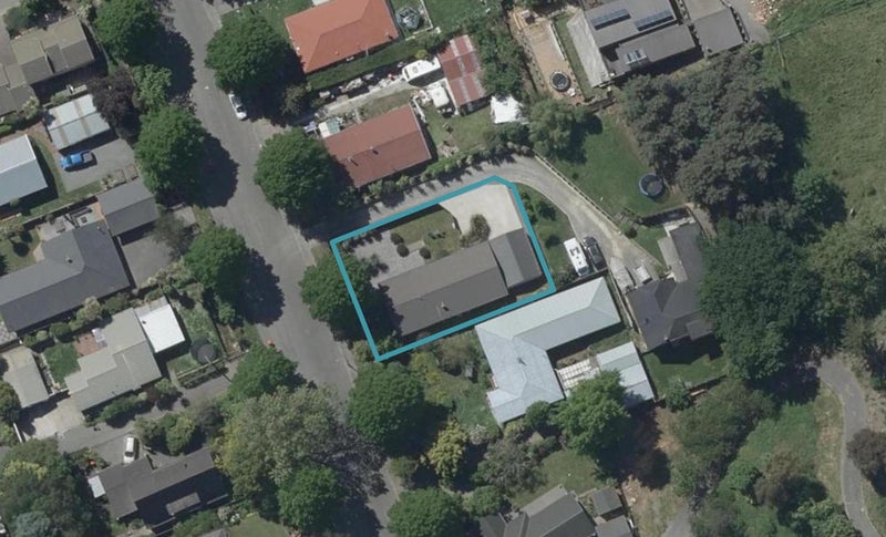 121 Bowenvale Avenue, Cashmere, Christchurch - Carousel 1